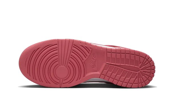 Nike Dunk Low Valentine's Day