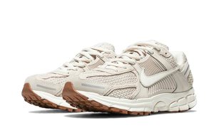 nike-zoom-vomero-5-light-orewood-brown