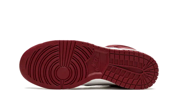 Nike Dunk Low Team Red