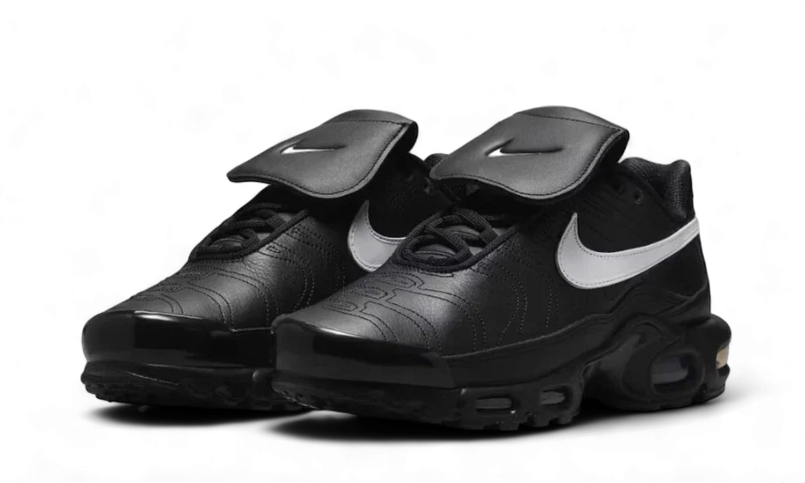 nike-air-max-plus-tiempo-black-white