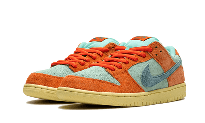 nike-sb-dunk-low-orange-emerald-rise