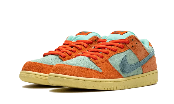 nike-sb-dunk-low-orange-emerald-rise
