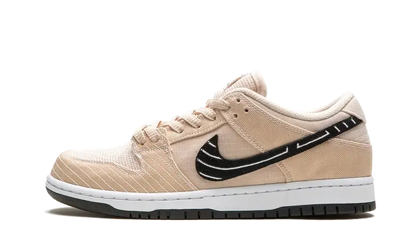 Nike SB Dunk Low Albino & Preto 