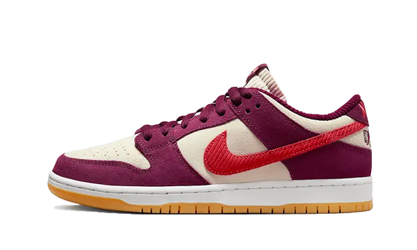 SB Dunk Low Skake Like A Girl Bordeaux