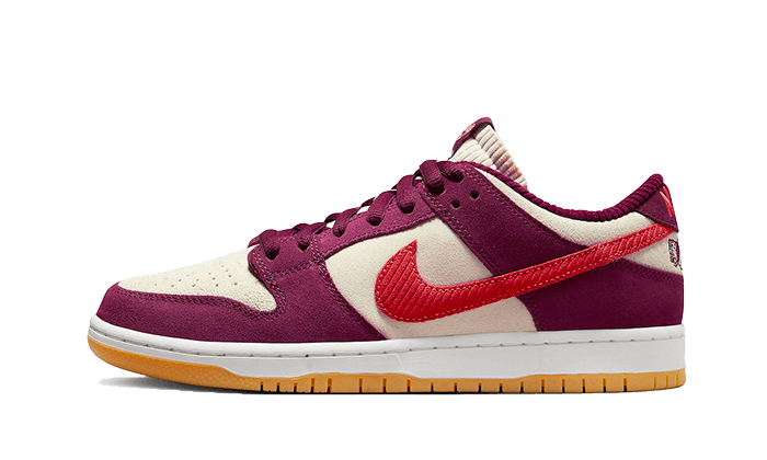 SB Dunk Low Skake Like A Girl Bordeaux