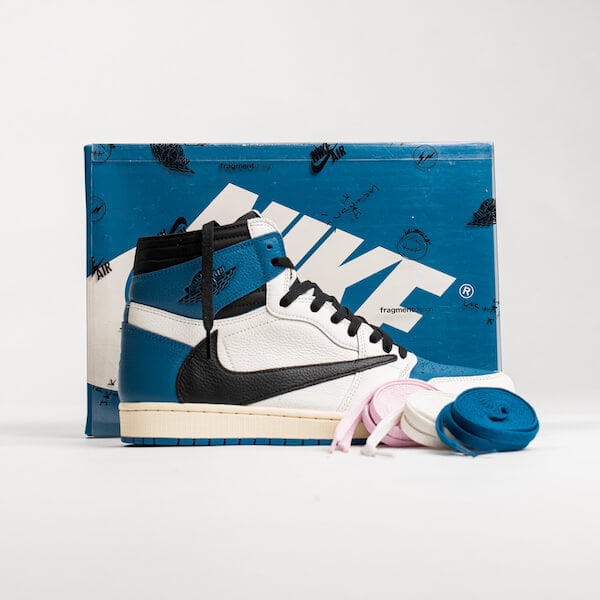 Air Jordan 1 Retro High OG SP Travis Scott Fragment Military Blue