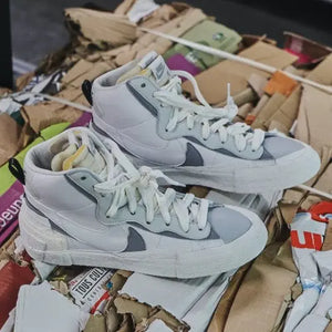 Blazer Mid Sacai White Grey Nike