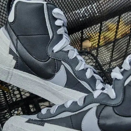 Blazer Mid Sacai Black Grey Nike