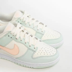Dunk Low Barely Green Nike  Sneakers