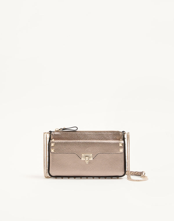 Pouch Con Catena Rockstud In Vitello Granato Laminato