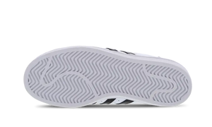 Superstar Cloud White Core Black Adidas  Sneakers