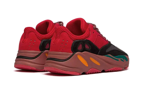 Adidas Yeezy 700 Hi-Res Rojo