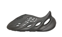 Yeezy Foam RNNR Carbon