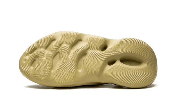 Adidias Yeezy Foam RNNR Sulfur