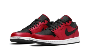 Air Jordan 1 Low Reverse Bred Pebbled Swoosh - 553558-605