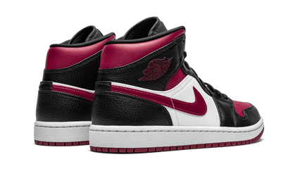 Air Jordan 1 Mid Bred Toe - 554724-066