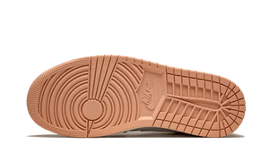 Air Jordan 1 Mid Crimson Tint - 554724-133