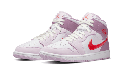 Air Jordan 1 Mid Valentine's Day (2022)