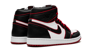 Air Jordan 1 Retro High Bloodline - 555088-062