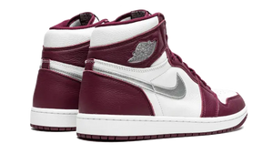 Air Jordan 1 Retro High OG Bordeaux - 555088-611