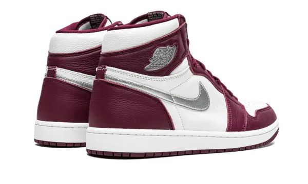 Air Jordan 1 Retro High OG Bordeaux - 555088-611