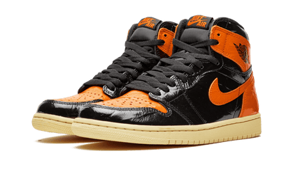 Air Jordan 1 Retro High Shattered Backboard 3.0 - 555088-028