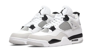 Air Jordan 4 Negro Militar