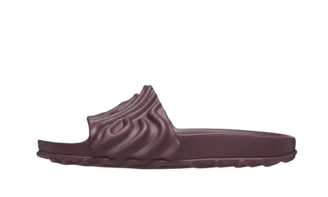Pollex Slide by Salehe Bembury Huckle