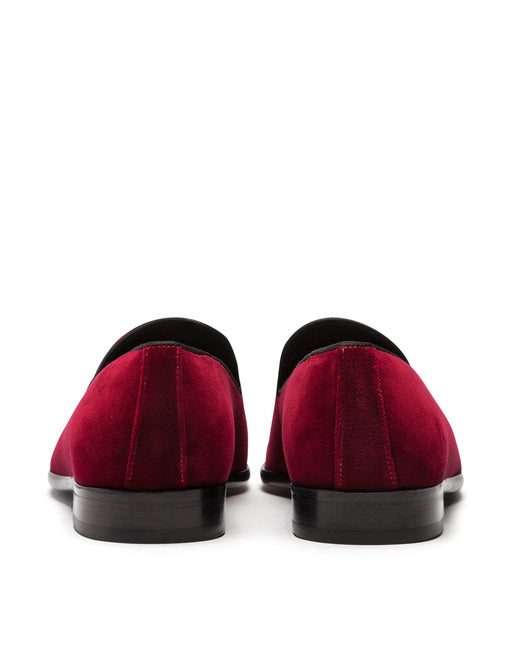 SLIPPERS IN VELVET