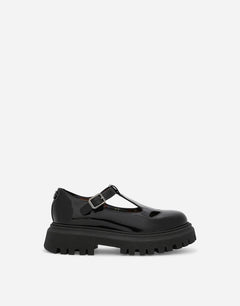 TWO-HOLE PATENT LEATHER BALLET FLATS
