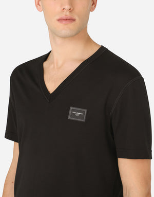 V-NECK COTTON T-SHIRT WITH LOGO PLAQUE