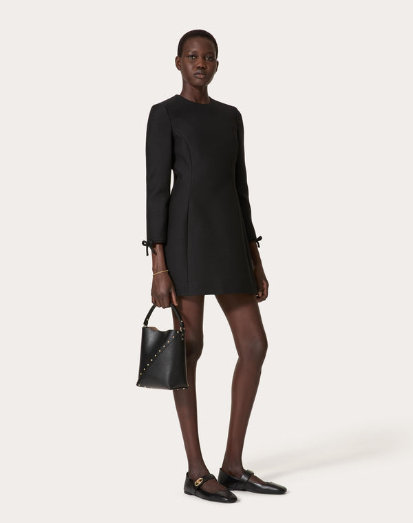 Borsa A Secchiello Valentino Garavani Valentino Garavani Rockstud Wispy In Vitello