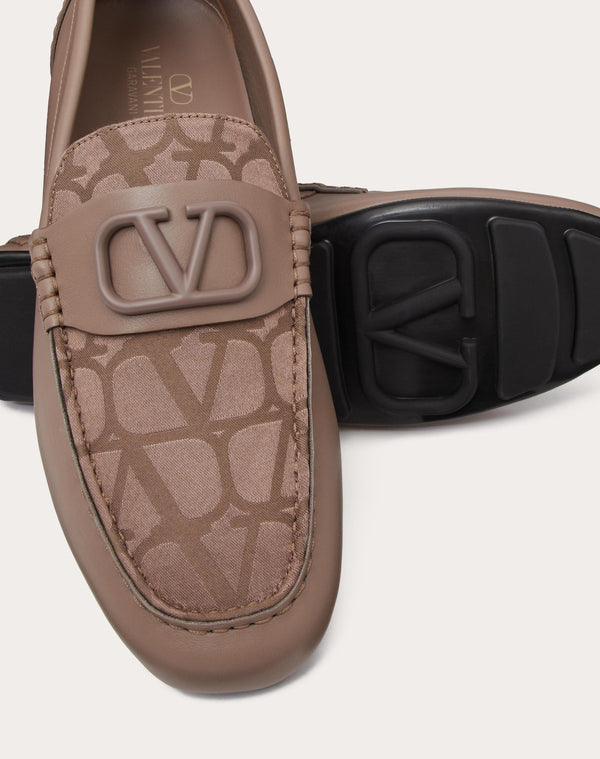 Mocassino Driver Vlogo Signature In Vitello E Tessuto Tecnico Toile Iconographe