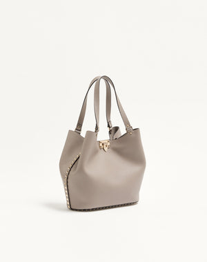BORSA SHOPPING ROCKSTUD IN VITELLO GRANATO