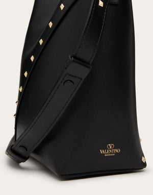 Borsa A Secchiello Valentino Garavani Valentino Garavani Rockstud Wispy In Vitello