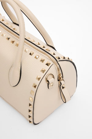 BORSA A MANO ROCKSTUD IN VITELLO GRANATO