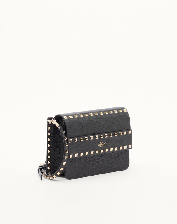 BORSA PICCOLA A TRACOLLA ROCKSTUD IN VITELLO GRANATO