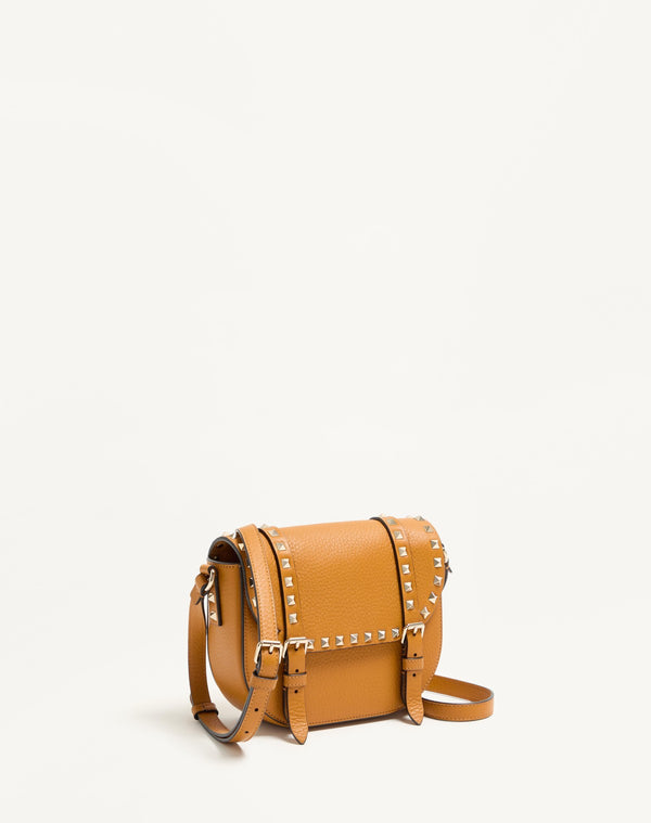 Borsa a tracolla piccola Valentino Garavani Rockstud in vitello granato