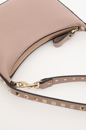 MINI HOBO ROCKSTUD IN VITELLO GRANATO