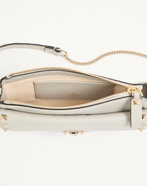 POUCH CON CATENA ROCKSTUD IN VITELLO GRANATO