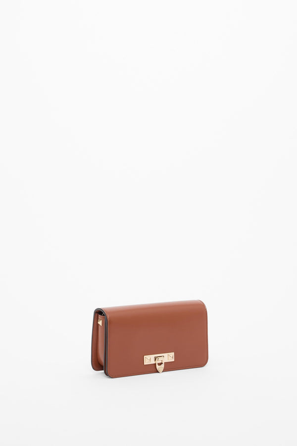 POUCH CON CATENA ROCKSTUD FIERCE IN VITELLO 