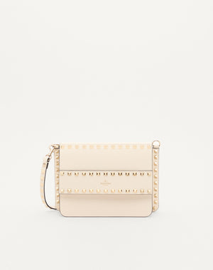 BORSA PICCOLA A TRACOLLA ROCKSTUD IN VITELLO GRANATO