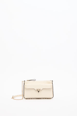 POUCH CON CATENA ROCKSTUD IN VITELLO GRANATO