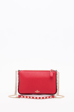 POUCH CON CATENA ROCKSTUD IN VITELLO GRANATO