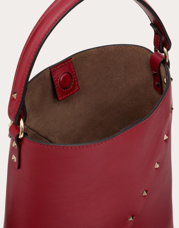 Borsa A Secchiello Valentino Garavani Valentino Garavani Rockstud Wispy In Vitello