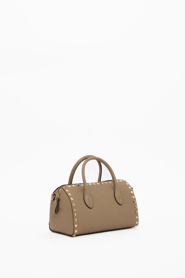 BORSA A MANO ROCKSTUD IN VITELLO GRANATO