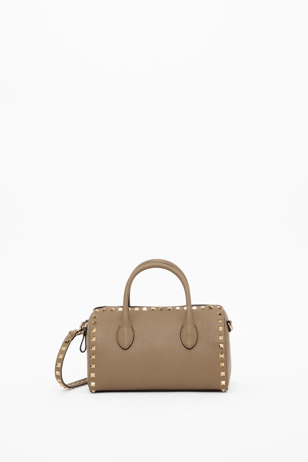 BORSA A MANO ROCKSTUD IN VITELLO GRANATO