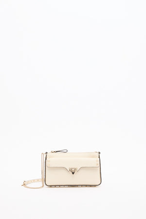 POUCH CON CATENA ROCKSTUD IN VITELLO GRANATO