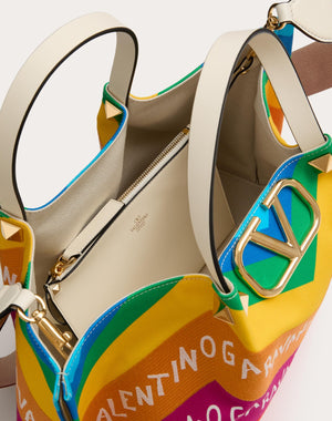 Borsa Shopping Media Valentino Garavani Escape In Canvas Con Stampa Chevron24