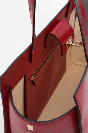 BORSA GRANDE ROCKSTUD FIERCE IN VITELLO GRANATO 